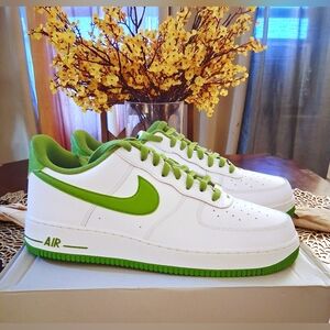 Nike Air Force 1 '07 "Clorophyll" Sneakers